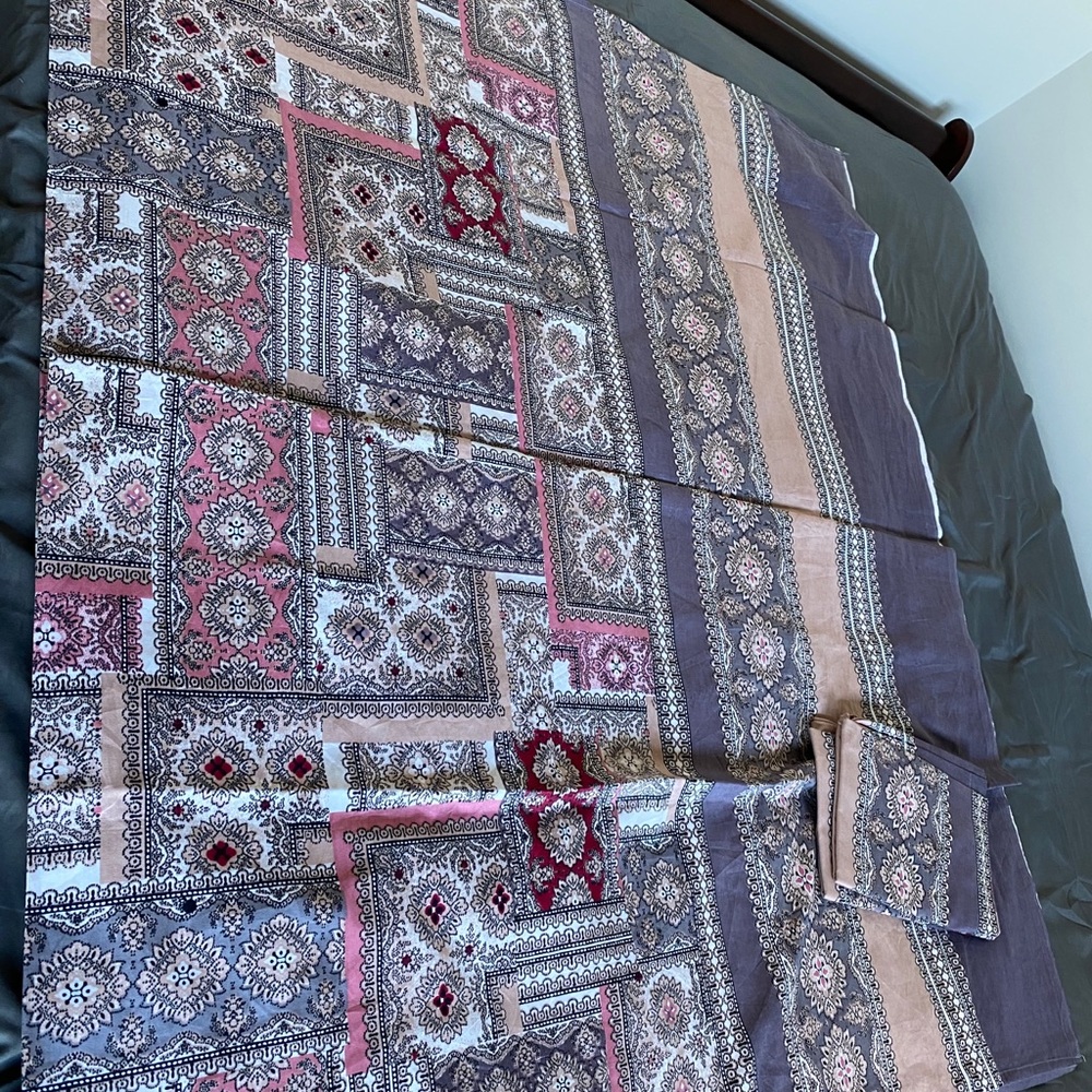 bedsheet - Picture 2 of 2